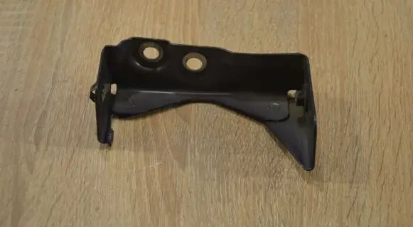 Chevrolet Orlando Headlight/headlamp mounting bracket 