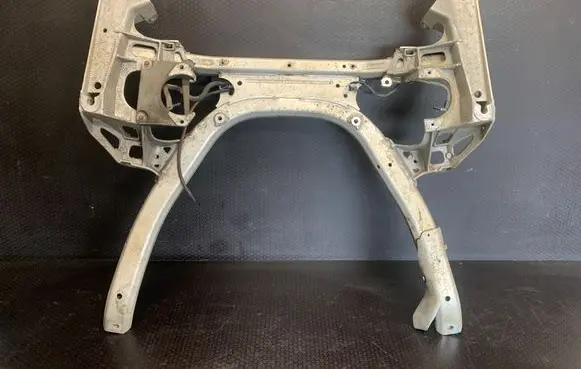 BMW 5 E60 E61 Front subframe 6759461