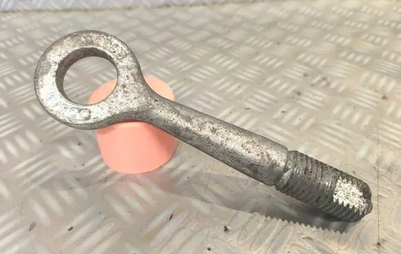 Iveco Daily 45 - 49.10 Towing hook eye 