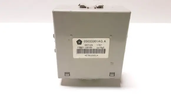Jeep Patriot Transfer box differential control unit 05033301AGA F0021C0100 E76U295U