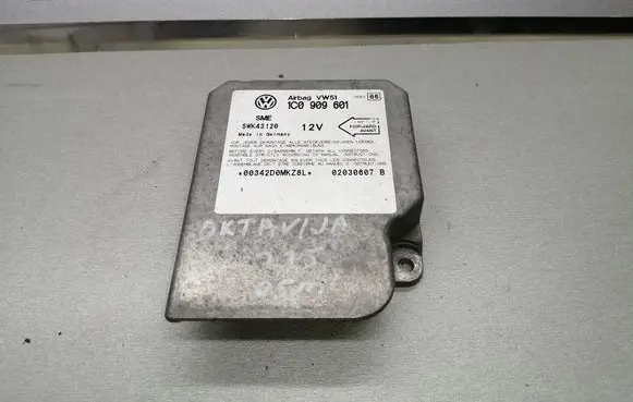 Skoda Octavia Mk1 (1U) Airbag control unit/module 1C0909601