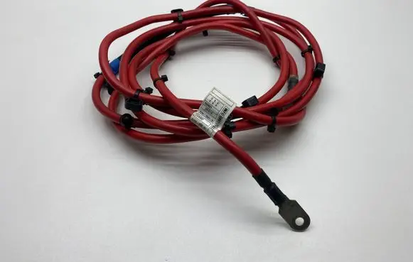Mercedes-Benz E W212 Positive cable (battery) A2124403938 61420059