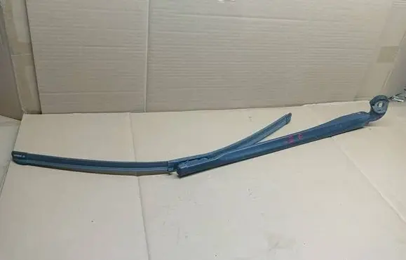 Seat Leon (1P) Front wiper blade arm 1P0955410A