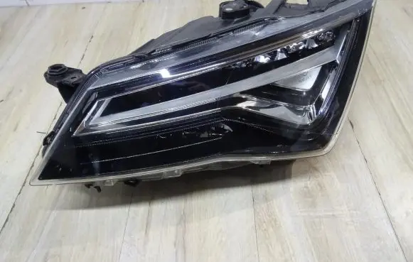 Seat Leon (5F) Headlight/headlamp 5F1941007L