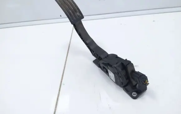 Volvo V40 Cross country Accelerator throttle pedal 31280597
