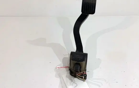 Peugeot Partner Accelerator throttle pedal 