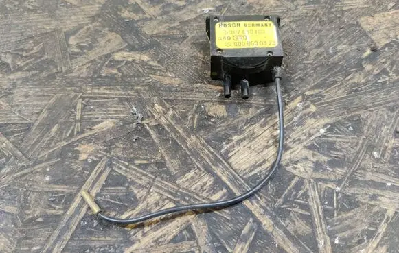 Mercedes-Benz S W116 Headlight level height control switch 0307650100 0008000473