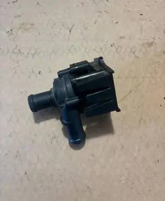 Porsche Macan (95B) Electric auxiliary coolant/water pump 8K0819147A