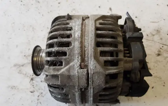 Opel Zafira A Generator/alternator 0124415005