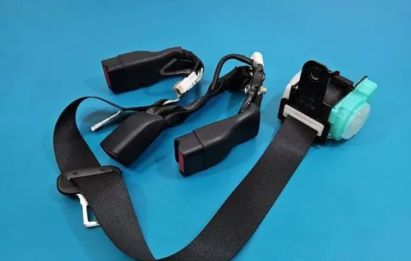 Toyota Corolla E160 E170 Middle seatbelt (rear) 7347002391 IMPRK1566521