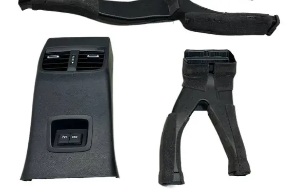 Rear air vent grill