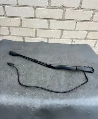 Volvo S90, V90 Front wiper blade arm 31440421 97036203