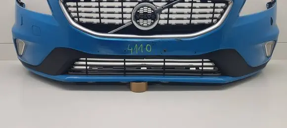 Volvo V40 Front bumper 31347085
