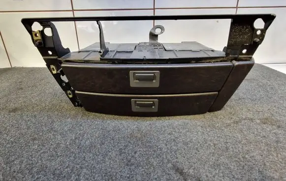 BMW 7 E65 E66 Dashboard storage box/compartment 7032886