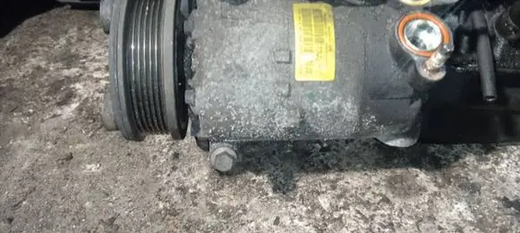 Ford Grand C-MAX Air conditioning (A/C) compressor (pump) AV6119D629DA AV61-19D629-DA