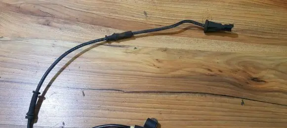 Chrysler Voyager ABS brake wheel speed sensor 741846 PWC69ABS1