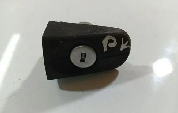Ford Focus Front door lock (next to the handle) 3m5ar21990a