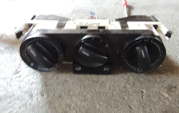 Volkswagen Polo Climate control unit 6Q0820045e