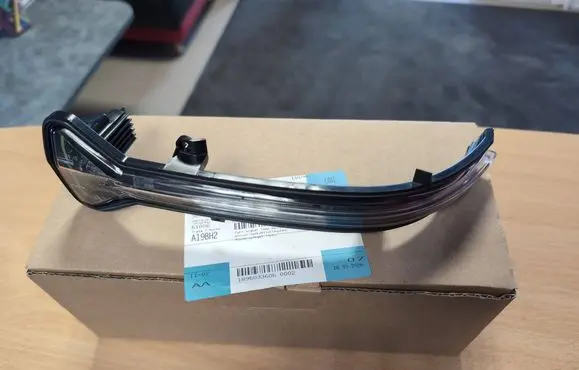 BMW 5 G30 G31 G38 Mirror indicator light 51167414649 7414649
