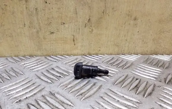 KIA Sportage Windshield washer spray nozzle 