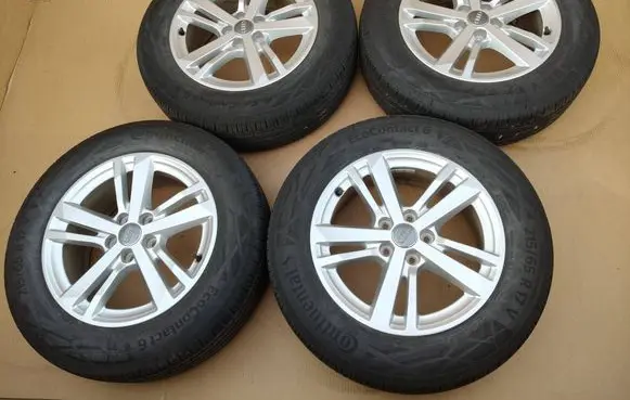 Audi Q3 F3 R17 alloy rim 83A601025F