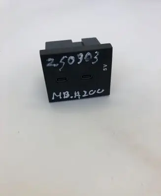 Mercedes-Benz A W177 USB socket connector A2478200301
