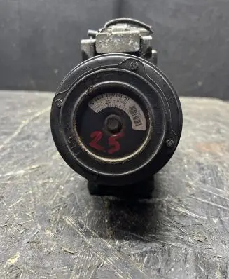 BMW 1 E81 E87 Air conditioning (A/C) compressor (pump) 6987862