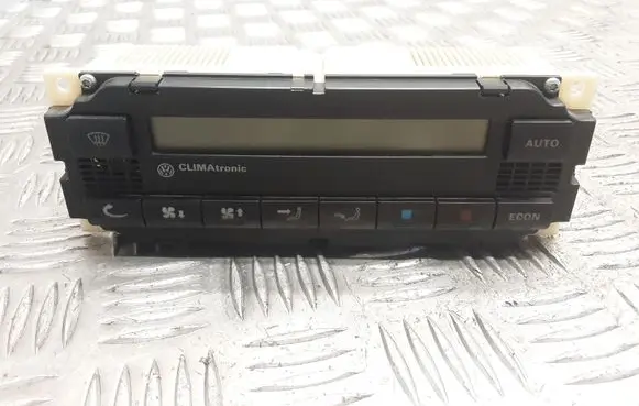 Volkswagen PASSAT B5 Climate control unit