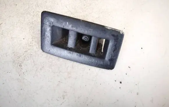 Volkswagen Golf IV Dash center air vent grill 1j1819275a