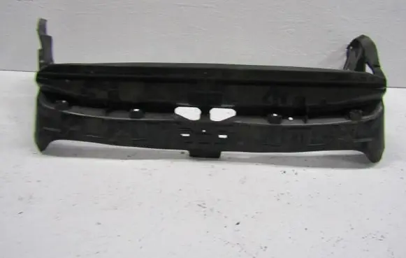 BMW X5 G05 Air intake duct part 7421675