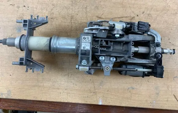 BMW 5 GT F07 Steering wheel axle 6787926