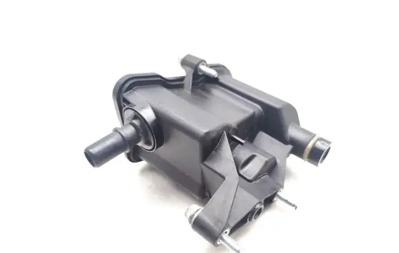 Ford Focus Oil breather separator JX6G6007GA