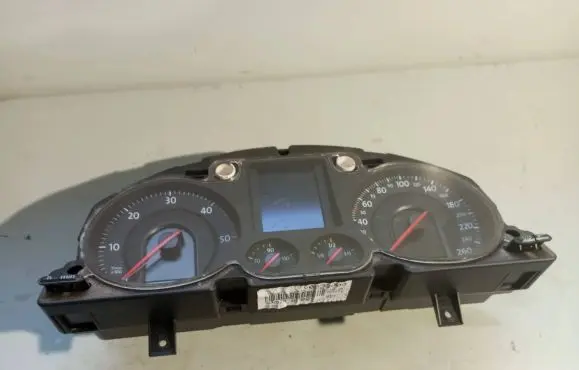 Volkswagen PASSAT B6 Speedometer (instrument cluster) 3C0920870Q V0033000