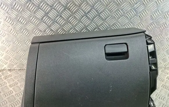 Mitsubishi Outlander Glove box set 8006A630