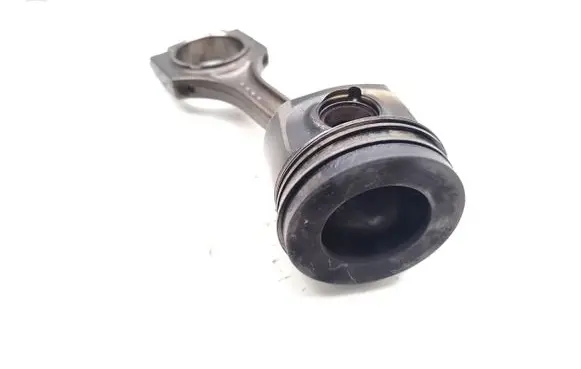 Mini One - Cooper Clubman R55 Piston with connecting rod N47C16A