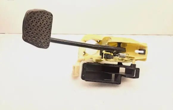 BMW 5 F10 F11 Brake pedal 9144254