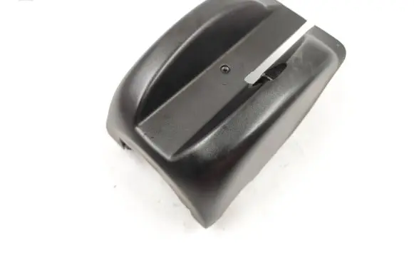 Volkswagen Jetta V Steering wheel column trim 1K0858559 M8X1C0 P0101542