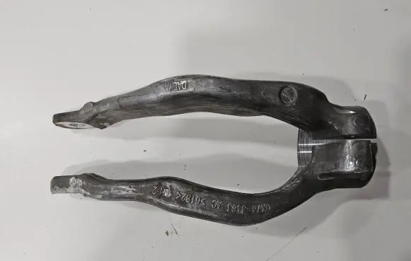 Jaguar F-Pace Lower shock absorber bracket GX733463AC