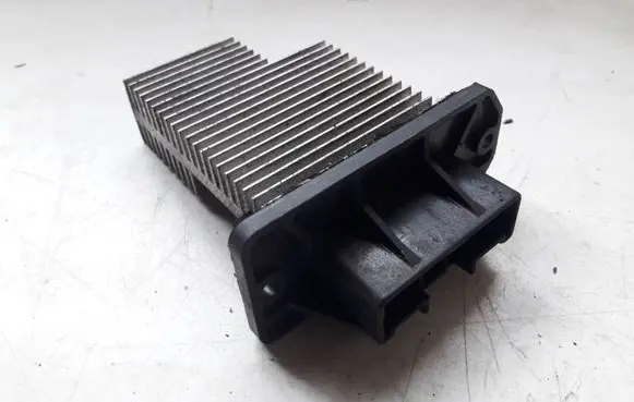 Toyota Avensis T220 Heater blower fan relay 