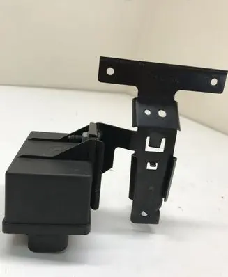 Jaguar XF Glow plug pre-heat relay 9665940680