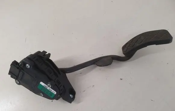 Audi A4 S4 B7 8E 8H Accelerator throttle pedal 8E2721523E