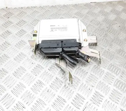 Hyundai Tucson JM Engine control unit/module 3910427260 0281011690 6JJ2TI01