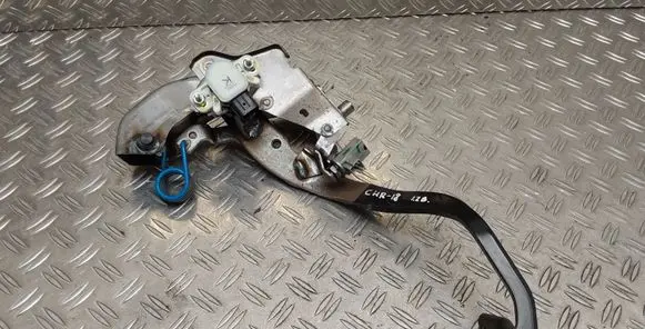 Clutch pedal