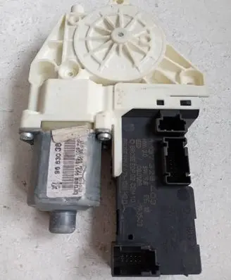 Peugeot 407 Front door window regulator motor 1137328403