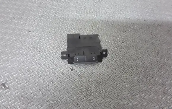 Volkswagen Phaeton Interior fan control switch 3D0919815L