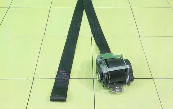 Peugeot 207 CC Front seatbelt PRZOD UP28