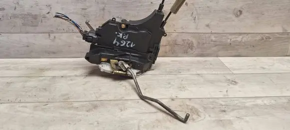 Mitsubishi Grandis Front door lock