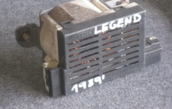 Honda Legend III KA9 Aerial antenna amplifier 39168-SZ3-G010-M1