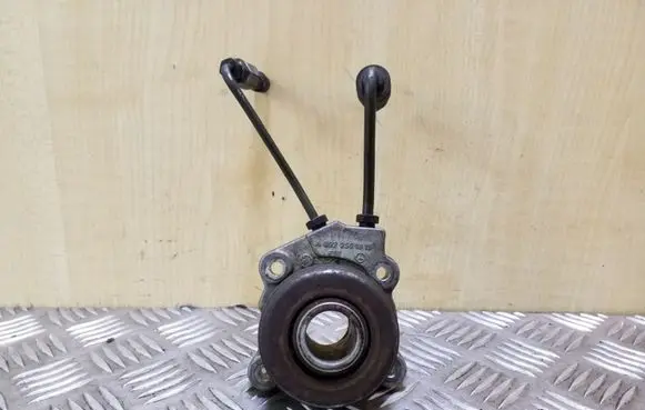 Mercedes-Benz A W168 Clutch release bearing slave cylinder A0022501815