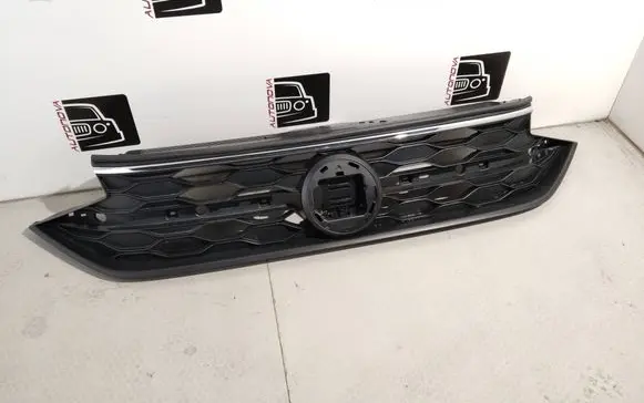 Volkswagen Taigo Front bumper upper radiator grill 2G7853655A VW2703